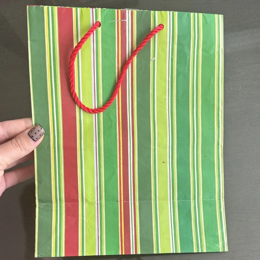 Colorful Gift Bags for Parties ( total of 6)